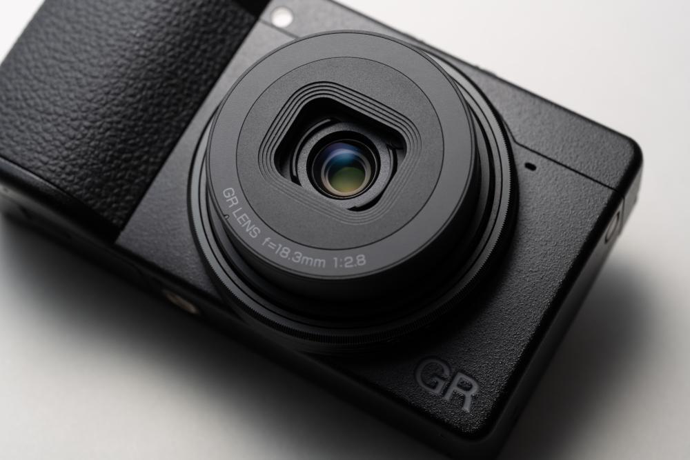RICOH GR IV  compactcamera