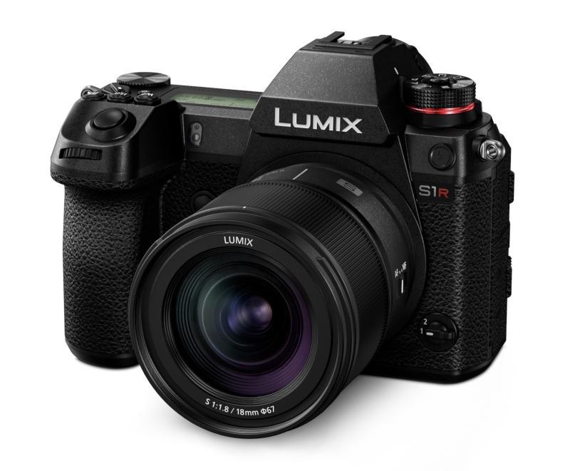 Panasonic Lumix-S 18mm/1.8  L-mount lens