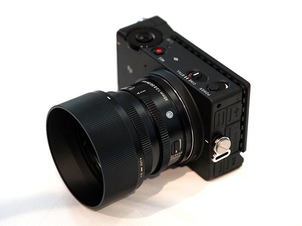 SIGMA fp kit [body + 45mm/2.8 DG DN | Contemporary] [full-frame Leica L-mount]